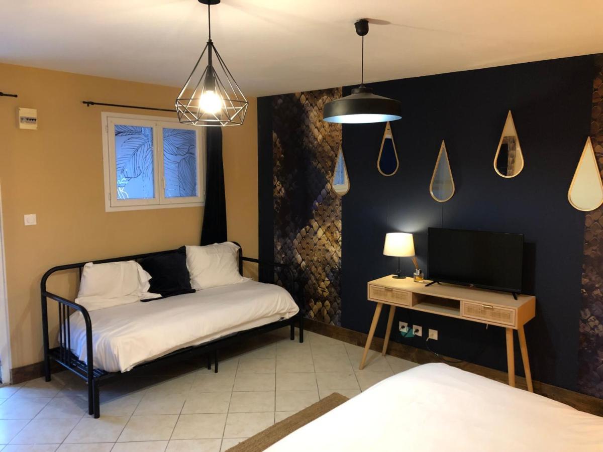 Le Domaine D Helant Bed & Breakfast *